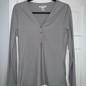 NWOT Athleta Women’s Light Gray Ribbed Henley Long Sleeve Tops - Size Medium